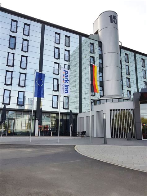 It offers business travellers and tourists easy easy access from the a1, a4 and a57 motorways, and by rail, together with excellent value for money, make the park inn by radisson cologne city. Bloggertreffen im Park Inn by Radisson Köln City West ...