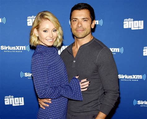 Kelly Ripa Husband Mark Consuelos Can T Get Enough Of Kelly Ripa S Hot Sex Picture