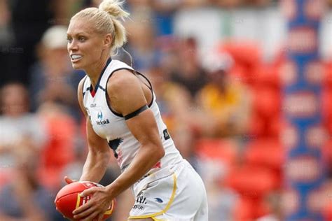 Erin Phillips Wins The Inaugural Aflw Best And Fairest Award