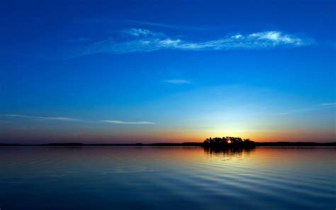 Sunset Di Laut Biru ดวง อาทิตย์ ตก ใน ทะเล 2560x1600 Wallpaper