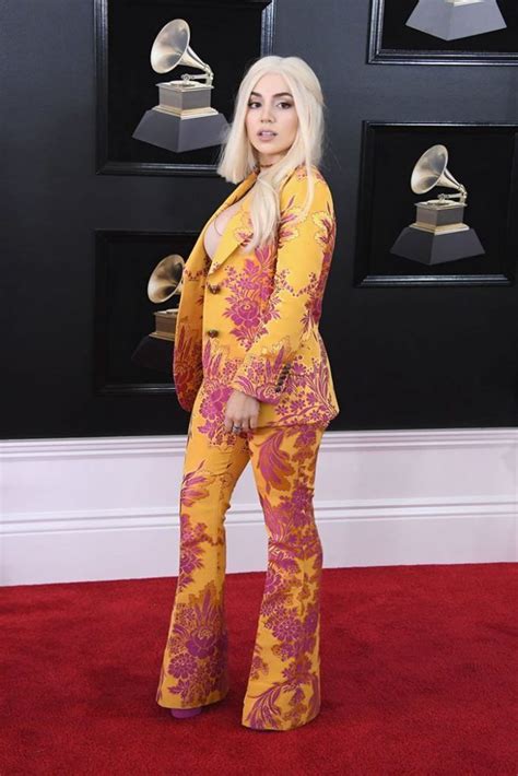 The Grammy Awards 2018 Red Carpet Grammy Dresses Dresses Grammy Awards