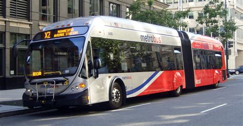 Articulated Metrobus Downtown Washington Dc