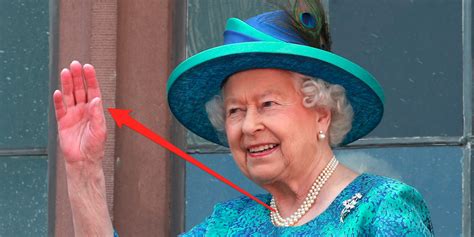 Queen Elizabeth Only Wears This Shade Of Nail Polish Business Insider