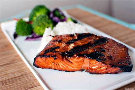 Grilled Salmon Courgettes And Apricot Jam With Lemon Herb White Wine Sauce