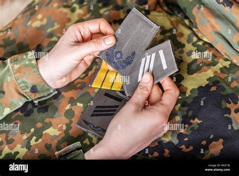 Military Officer Ranks Hi Res Stock Photography And Images Alamy