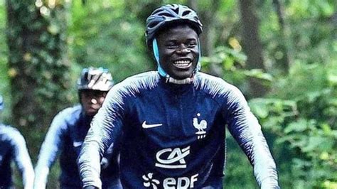 N'golo kanté is a french professional footballer who plays as a central midfielder for premier league club chelsea and the france national t. 4 times N'Golo Kanté has proven his incredible values | Oh ...