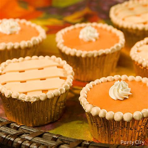 Reese's pieces turkey cupcakes are perfect for kids to decorate to get in the thanksgiving spirit! Pumpkin Pie Cupcakes Idea - Thanksgiving Appetizer ...