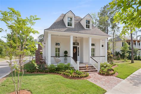 This Quaint Cottage Sits In The Terra Bella Village In Covington