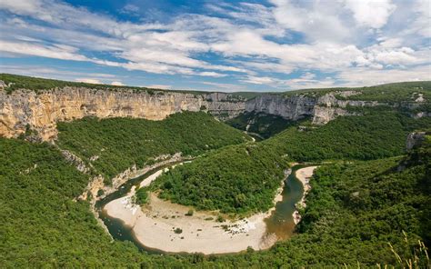 Le tourisme en Ardèche | Dossier