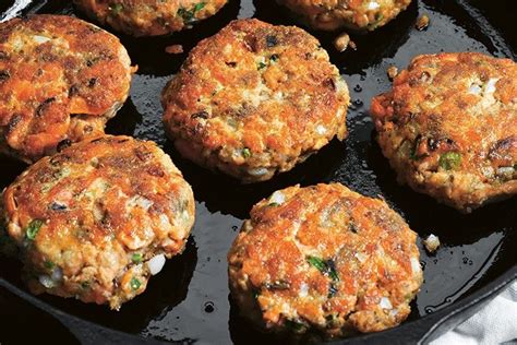 Paprika, duck fat, vidalia onion, canned salmon, garlic, egg yolk and 2 more. Salmon Burger - 6 Healthy Burger Alternatives You've Got to Try | The Dr. Oz Show | Salmon cakes ...