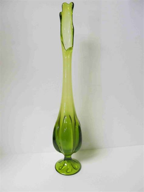 Pin By Beckey Douglas On Vintage Glass Vases Pinterest