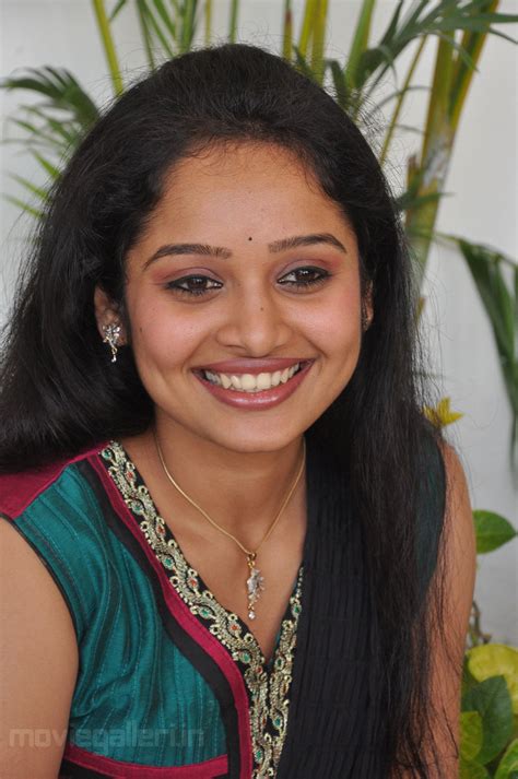 Advaita Tamil Actress Stills Actress Advaita Photo Gallery New Movie