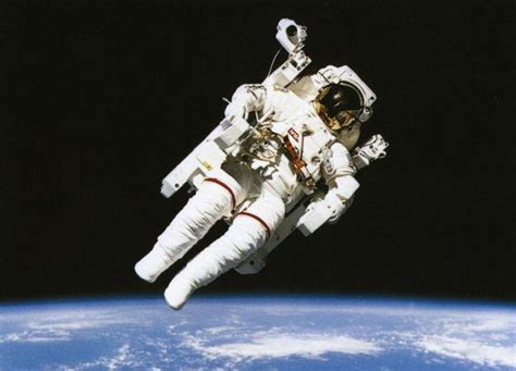 Bagaimana Astronaut Melakukan Shalat Dan Puasa Di Luar Angkasa Kaskus