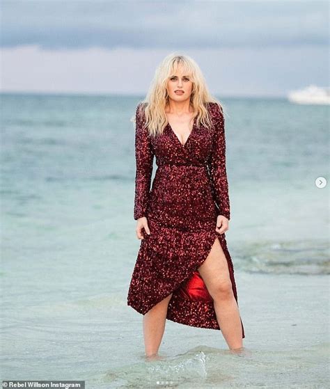 Rebel Wilson Shows Off Her Incredible 77lbs Weight Loss Fyne Fettle