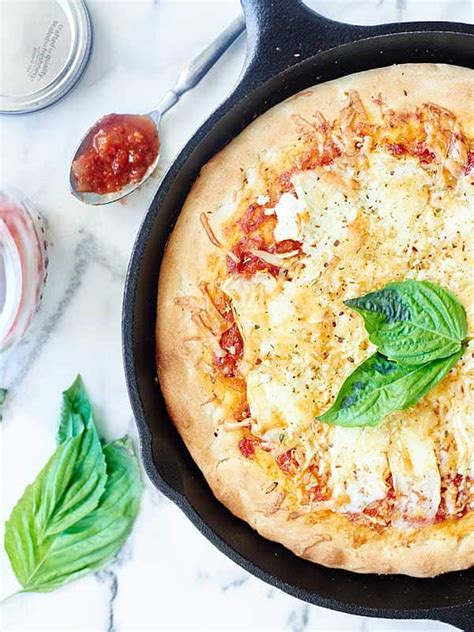 Cheese Pizza Recipe Skillet Pizza W 4 Cheeses