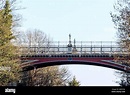 Archway Bridge, a menudo conocido como "puente suicida", que lleva ...