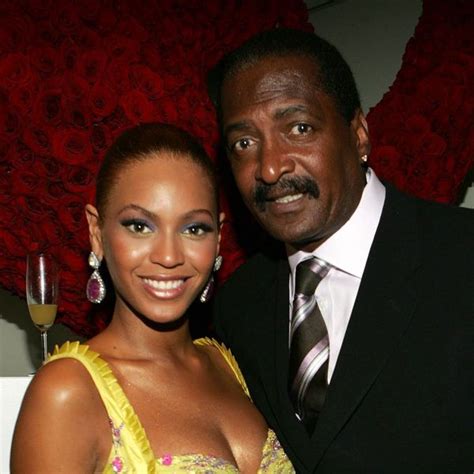 Beyoncés Dad Has Angered Her Fans With His Tweet About The Twins