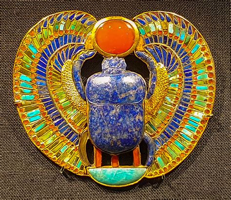 Tutankhamun Pectoral With Scarab Gold Silver Lapis Lazuli Flickr