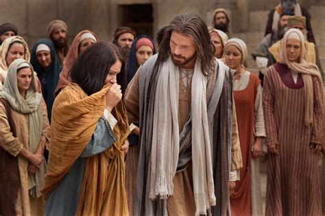 Cristo Camina Con Una Mujer