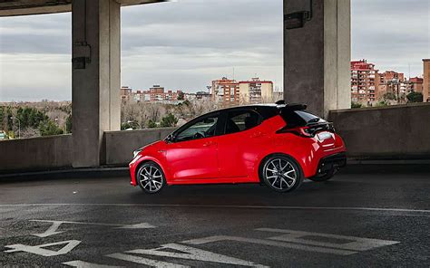Toyota Yaris 2020 Híbrido En España Precios Equipamiento Y Versiones