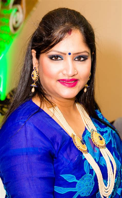 pin by jhon walter on indian aunties india beauty women beautiful arab women desi beauty