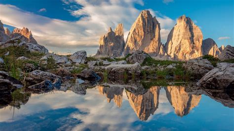 Tre Cime Di Lavaredo Drei Zinnen With Reflection In Lake Dolomites