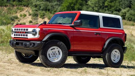 2023 Ford Bronco Heritage Edition Released Retro Cool Look Or Trying