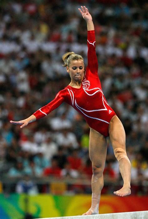 Alicia Sacramone Gymnast Women S Gymnastics Wag Balance Beam