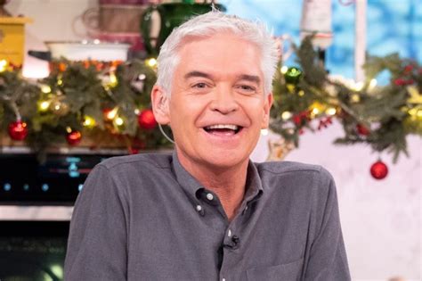 This Mornings Phillip Schofield Breaks Silence Following Complaints