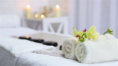 Swedish Massage Vs Deep Tissue Massage Blue Lotus Spa