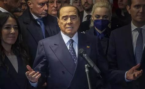 Silvio Berlusconi Asignará 20 Millones De Euros A Su Ex Novia Revista