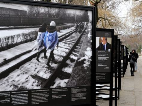 World Marks International Holocaust Remembrance Day