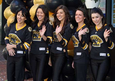 We Hear Bruins Ice Girls Steven Tyler Aaron Dushku Boston Herald