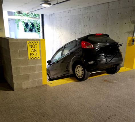 15 Car Parking Fails You Have To See To Believe Fast Car