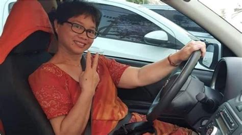 Pinay Receives Car From Abu Dhabi Employers 1 Year After Receiving