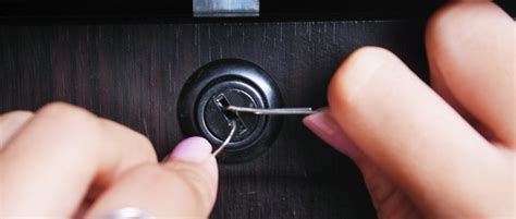 Only when all the pins are aligned along a particular axis, called the shear line, will the key turn. How To Pick a Lock in 8 Simple Steps