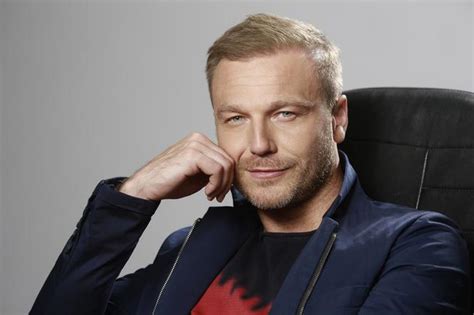 Search our website and discover everything about your favourite player M jak miłość. Krystian Wieczorek pierwszy raz pokazał córkę - Super Express