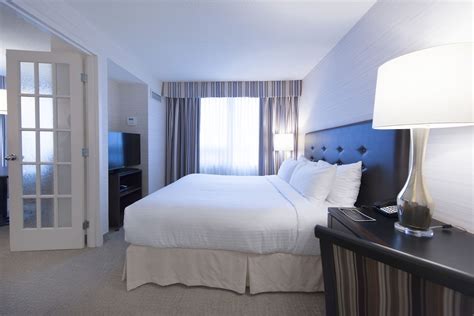 Cambridge Suites Hotel Toronto Toronto On 15 Richmond East M5c1n2