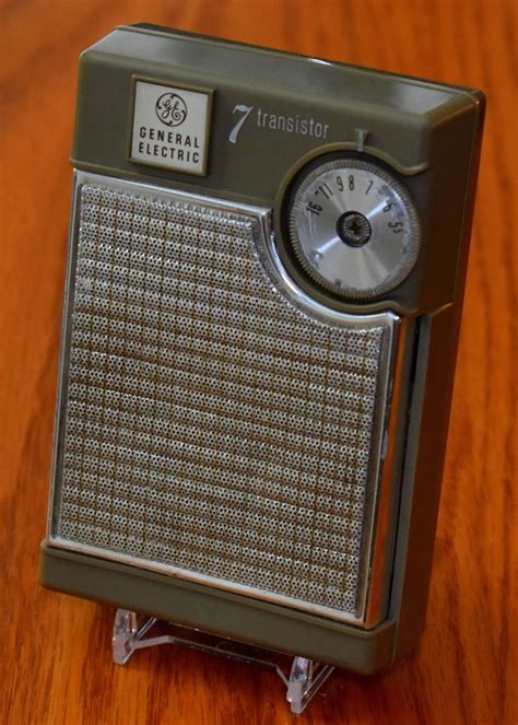Vintage General Electric Transistor Radio Model P 996a Am Band 7