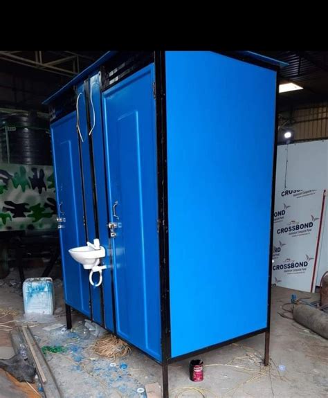 Square Frp Portable Toilet For Commercial No Of Compartments Single