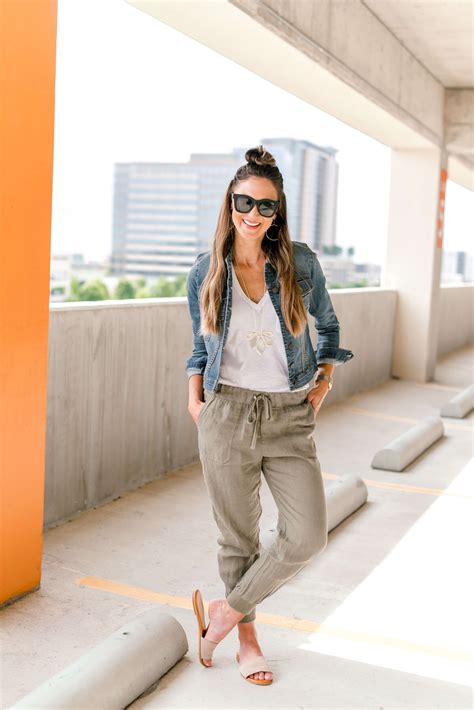 What To Wear For Summer Travel Style Your Senses Fashion Joggers