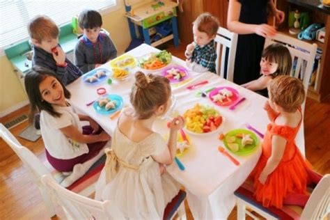 Scegli tra immagini premium su dinner party kids della migliore qualità. Capodanno Con I Bimbi 5 Idee Per Intrattenere I Piccoli A ...