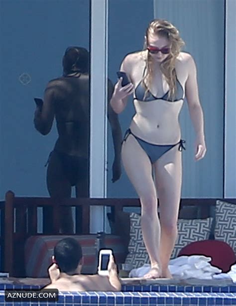Sophie Turner Sexy On Vacation In Cabo San Lucas Mexico Aznude