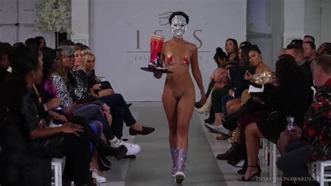 Isis Fashion Awards Nude Accessory Runway Catwalk Hd Diamond Plaza Nude Leak Video Hardcorensfw