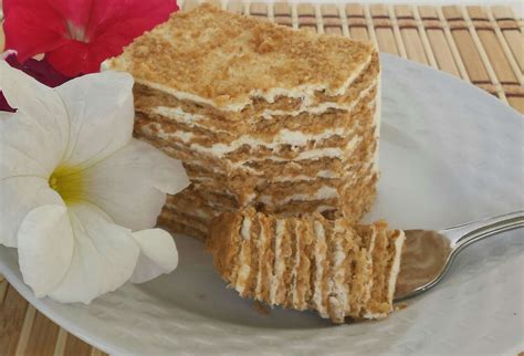 No Bake Honey Graham Cracker Cake Valyas Taste Of Home