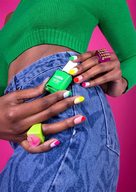 plant based gel effect polish - feeling myself | Маникюр в домашних