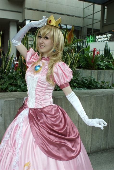 Princess Peach Real Life Cosplay