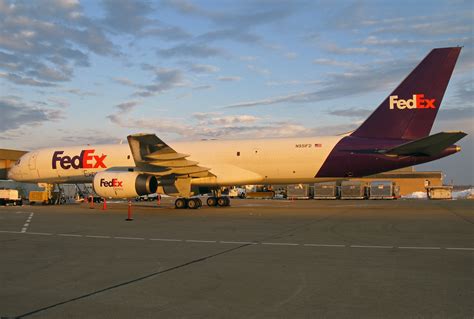 Wallpaper : vehicle, airplane, sunrise, Boeing 777, military aircraft