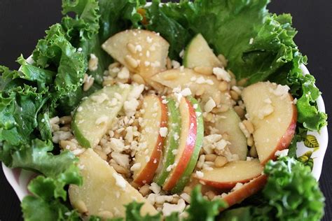 Apple And Pine Nuts Salad Cukzy