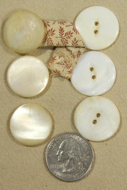 Antique Mother Of Pearl Shell Button Lot Large Buttons Several Styles